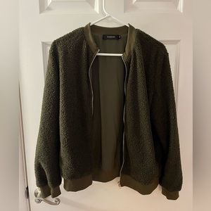 Dark green fleece zip up! 💚